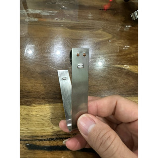 Lò xo giá đỡ chổi Than