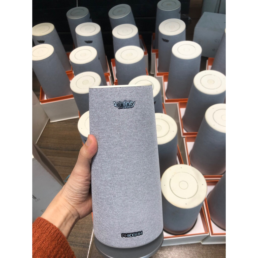 Loa Phicomm R1 đã cài AI hàng trưng bày vỏ xấu