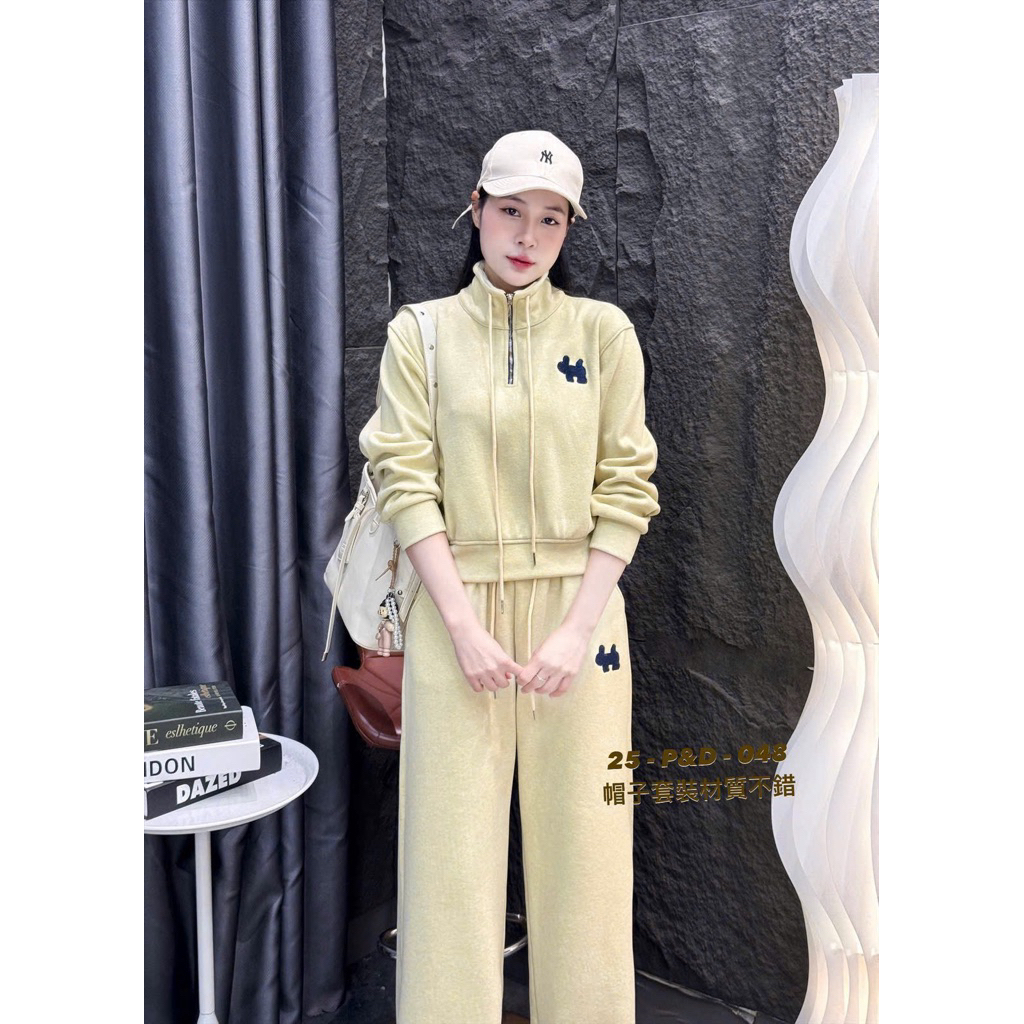 Bộ đồ nữ.sét cổ kéo khoá,đồ tay dài quần suông,chất vải nỉ dạ lót lông,hàng quảng châu.Size MLXL.khánh ly shop | BigBuy360 - bigbuy360.vn