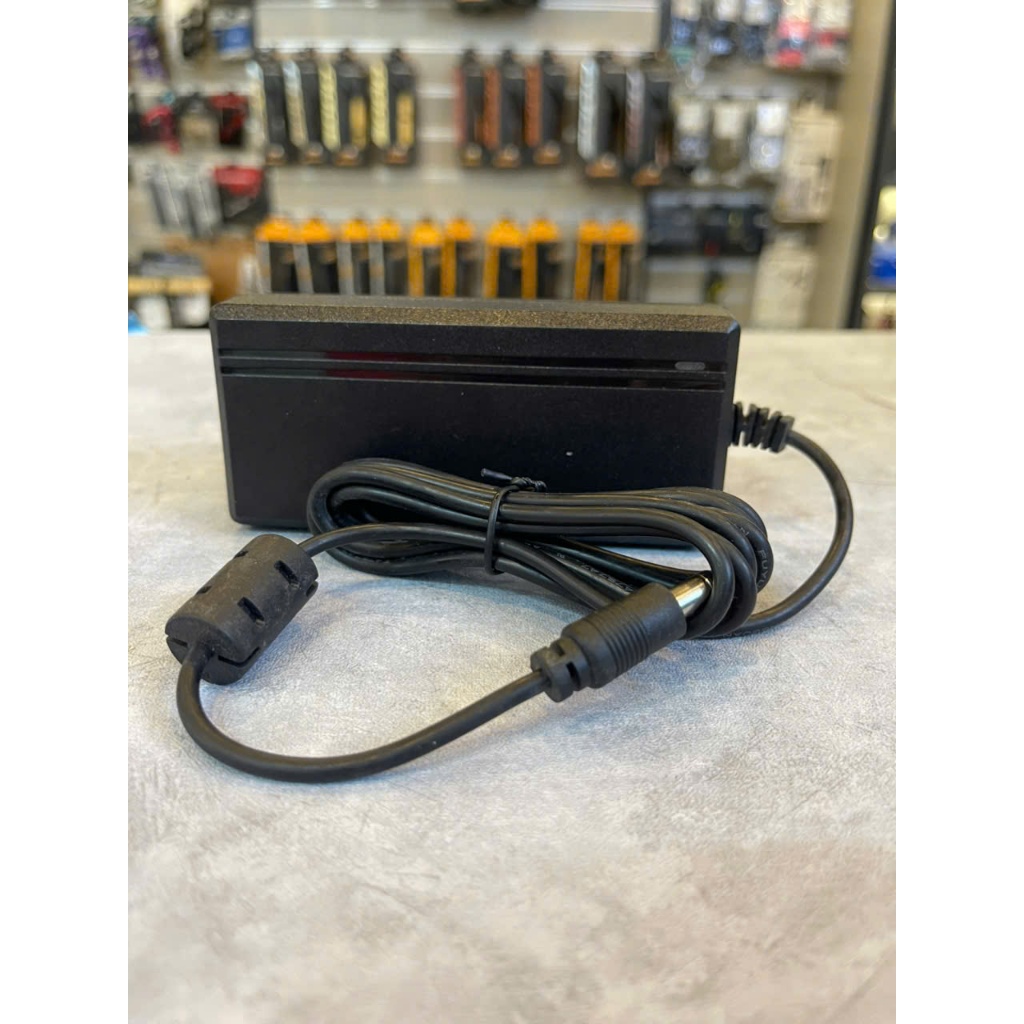 Cục Sạc Thiết Bị Tập Luyện WAHOO Power Adapter