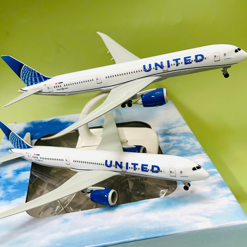 MÁY BAY BOEING 787-9 DREAMLINER HÃNG UNITED AIRLINES TỈ LỆ 1:400 (20CM) CÓ BÁNH XE CHUẨN ĐẸP LOẠI 1 