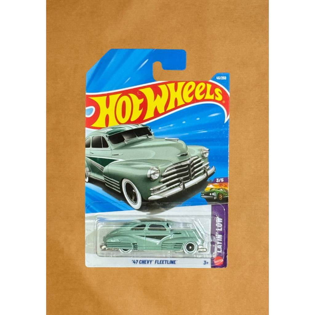 Xe mô hình Hot Wheels '47 Chevy Fleetline