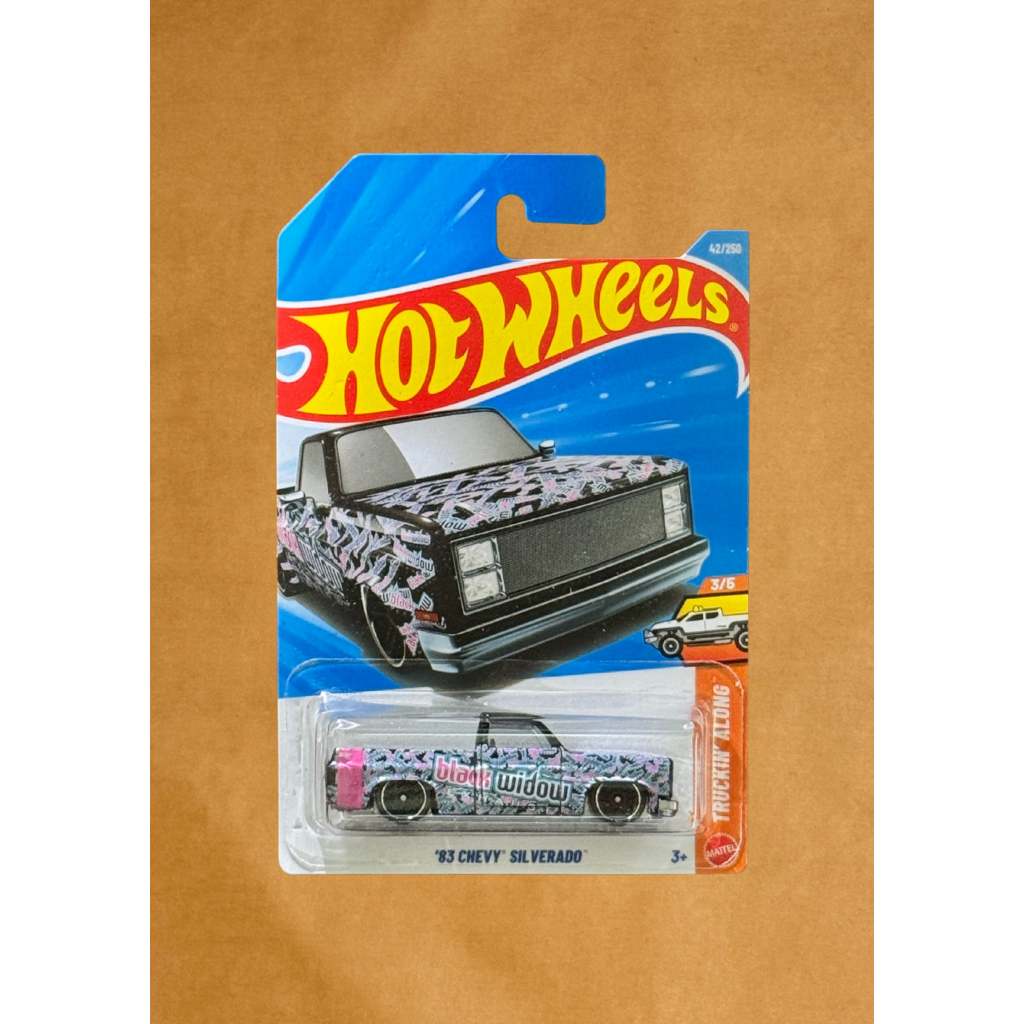 Xe mô hình Hot Wheels '83 Chevy Silverado