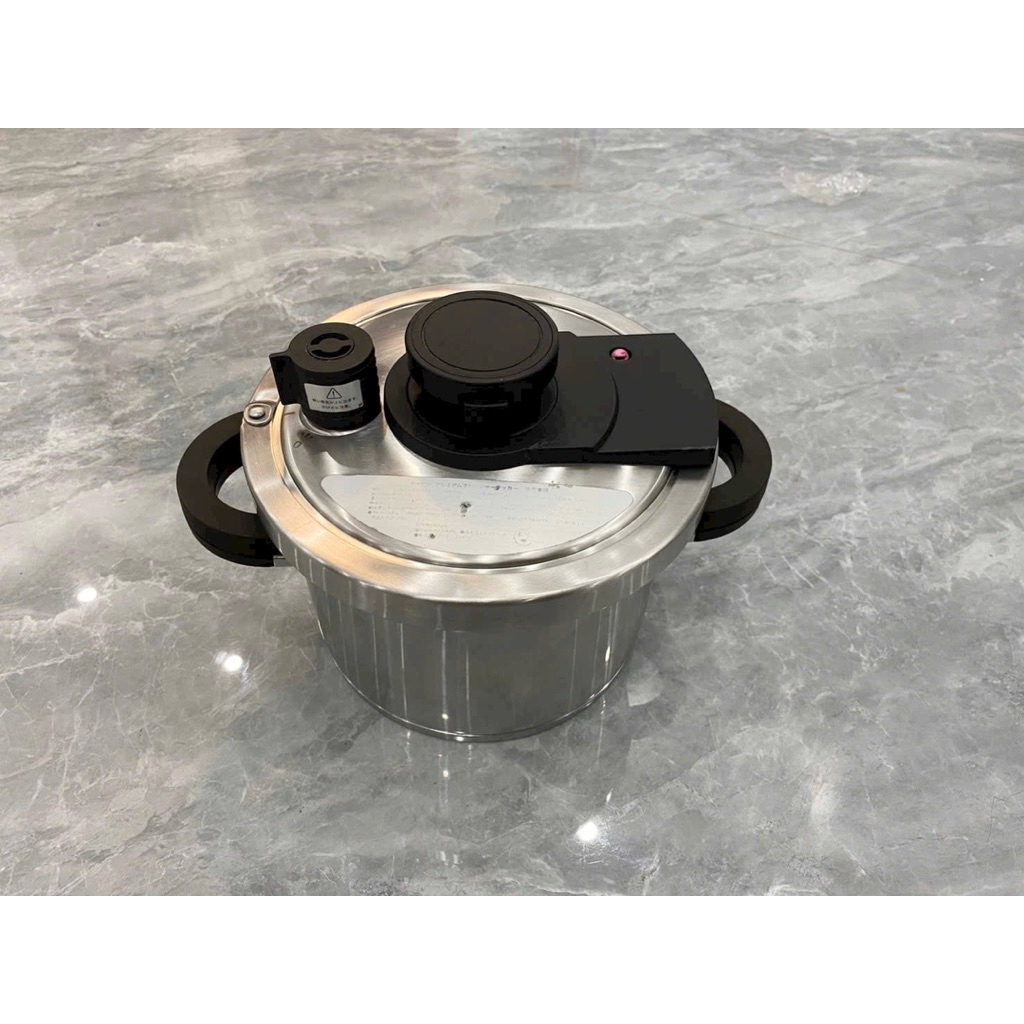 Nồi áp suất cao cấp Meyer 4L độ mới cực cao