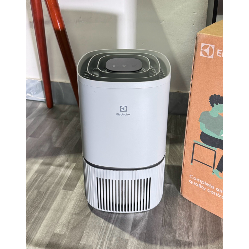 Máy lọc không khí Electrolux EP32-25UGA 25W trưng bày 99%
