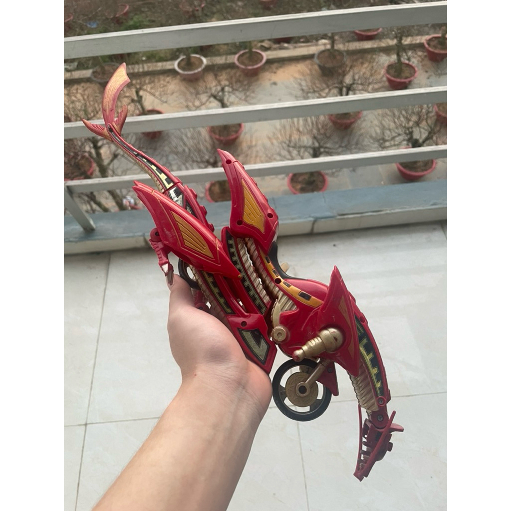 Tiệm đồ cũ - Mô hình rồng xe máy Kamen Rider Ruyki - ảnh thật