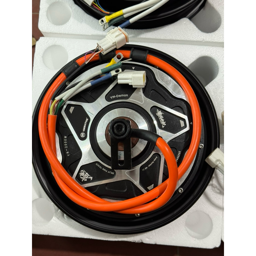 Động cơ 2ktts vành 10 (2000w yuma bản 2 chip lắp xe điện)