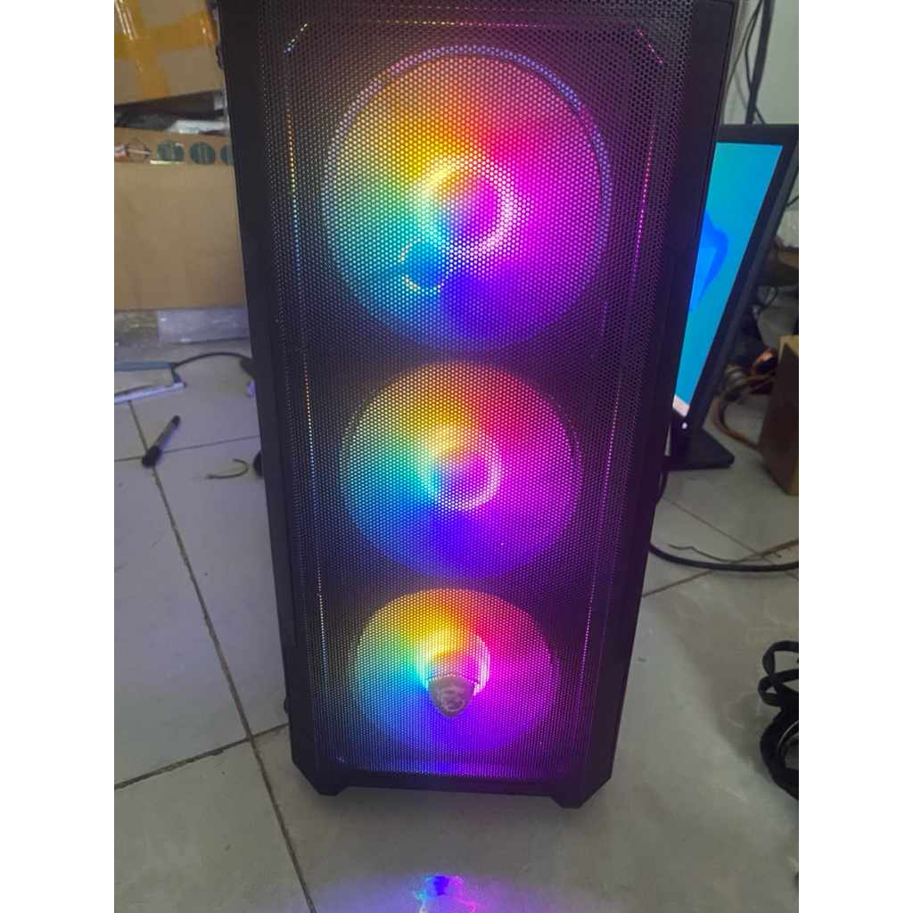 Thùng máy MSI gen 10 chơi game đồ hoạ nhẹ