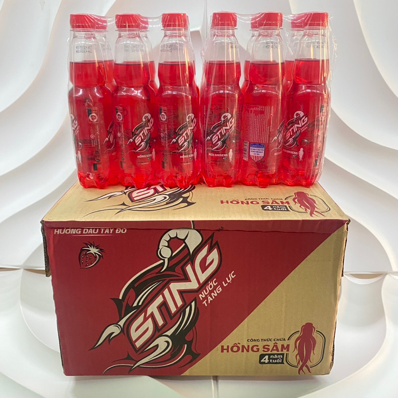 (GIAO NHANH HCM) 1 Lốc 6 chai STING DÂU TÂY ĐỎ CHAI 330ML