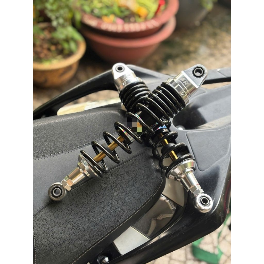 Phuộc sau ATR ko bình tem RGB gắn Dream Wave Elegant Galaxy Future led Axelo Cub Feliz 2025