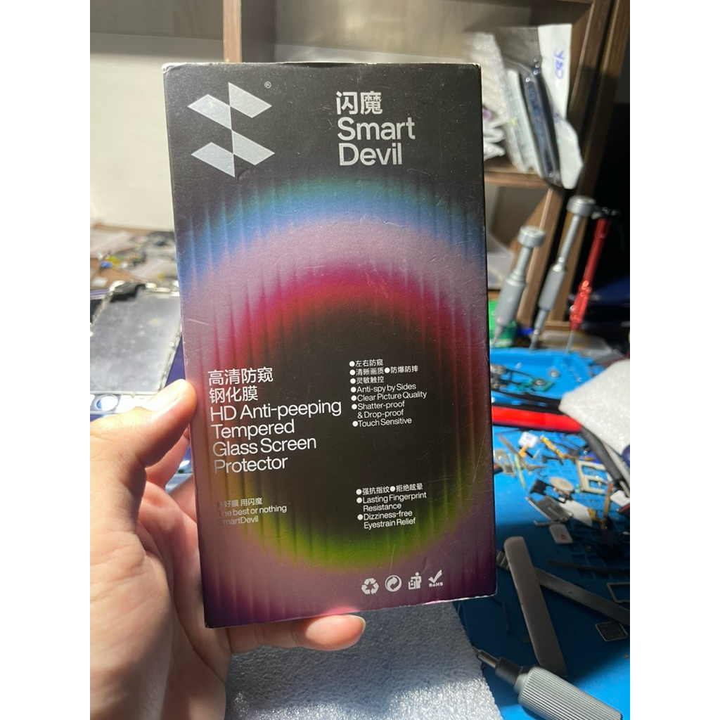 cường lực chống nhìn trộm iphone15 pro smart devil, nguyên hộp còn mới