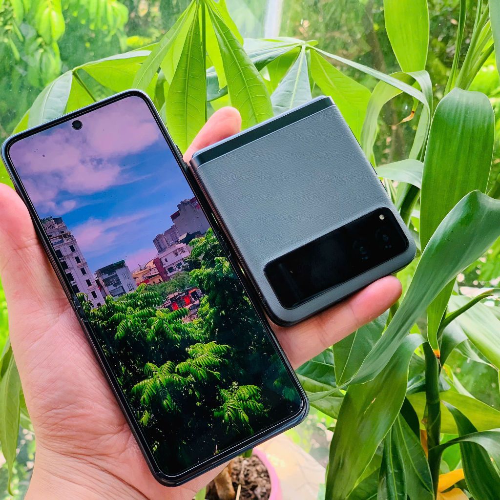 Motorola Razr 40 5G Snapdragon 7 Gen 1 | Hàng chất - Màn Gập