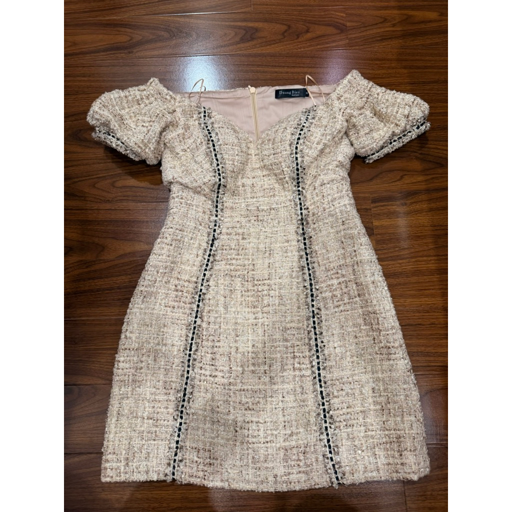 Thanh lý váy thiết kế Dzung Biez size M