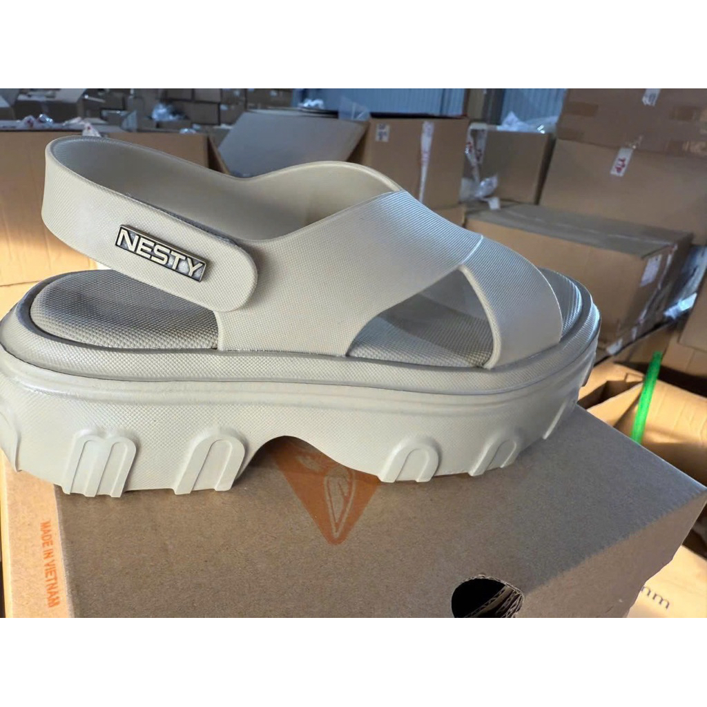 <XẢ HÀNG TẾT>Giày Sandal Nữ NESTY NE24 NEW - Sandal Nữ Quai Chéo Đi Học,Đế EVA Cao 6cm Chính Hãng