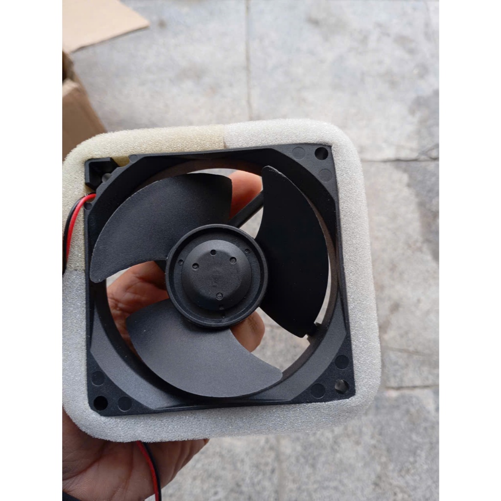 Quạt tủ lạnh 2 dây 12V kích thước 9cm x 9cm NMB
