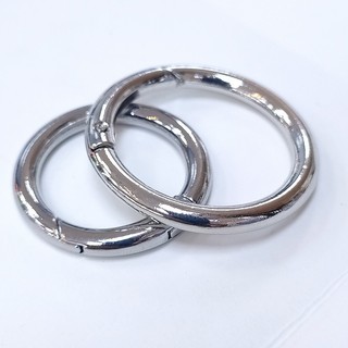 Khoen tròn mở ( 2 cái)-Khoen tròn bằng thép hợp kim, màu vàng dùng làm phụ kiện treo túi xách,ĐK:( 17,5mm - 48mm) +10%..