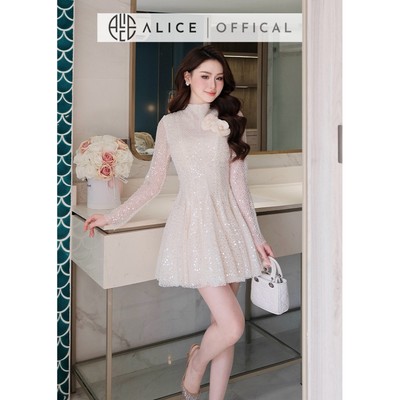 Váy Dự Tiệc Cao Cấp Alice Chất Ren Kim Sa Lót Lụa, Đầm Ngắn Cổ Lọ, Đính Hoa Nổi Ở Ngực, Thiết Kế Chữ A V1437