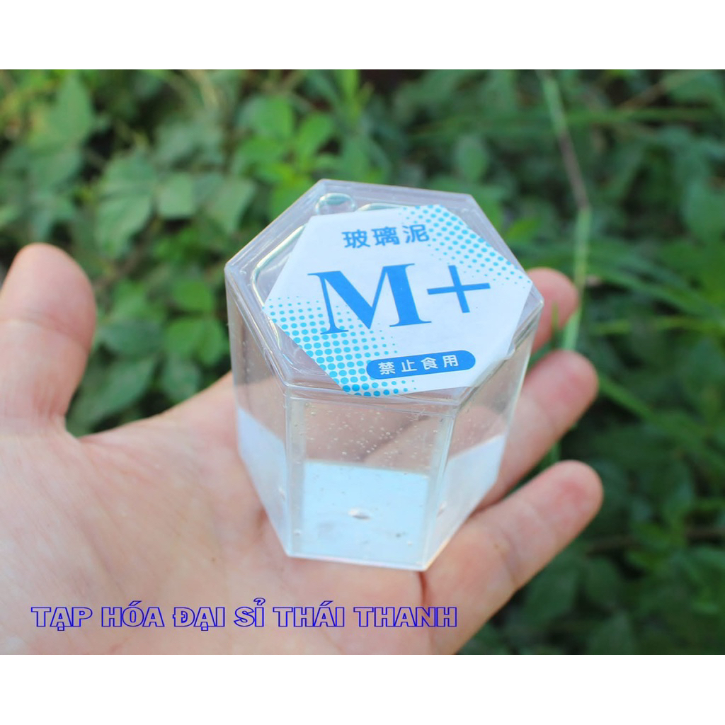 Slam - slim thuỷ tinh trong suốt chữ M