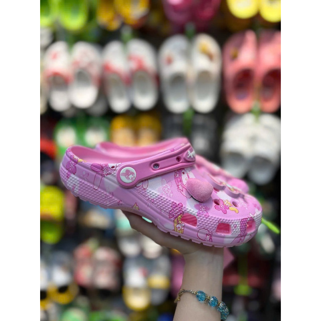 crocs melody