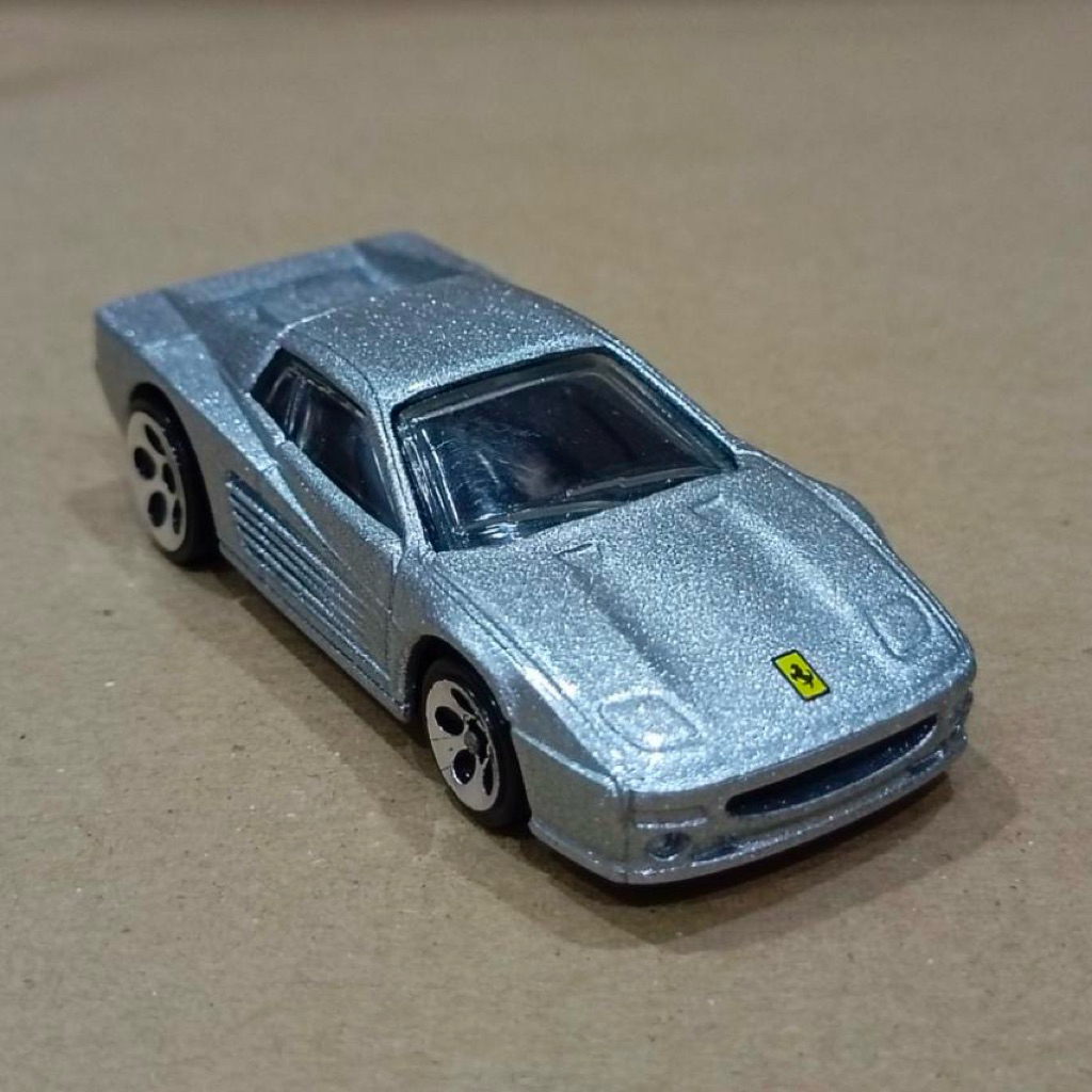 Xe Hot Wheels Ferrari F512M