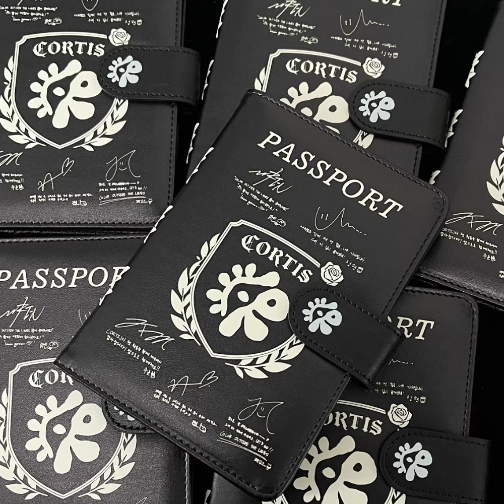 Passport cover CORTIS | Bao Da Hộ Chiếu Passport Cỏ Tí