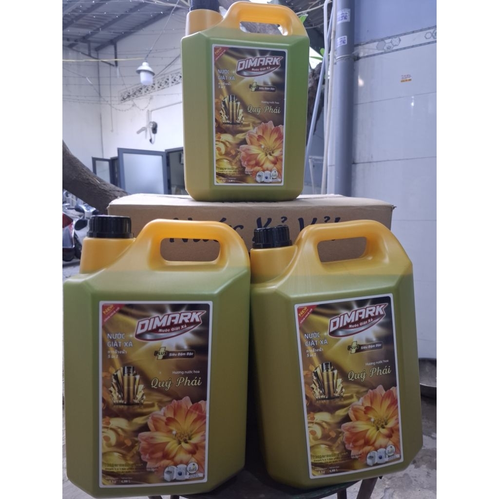 Nước giặt xả Dimark - Hương nước hoa Quý Phái
