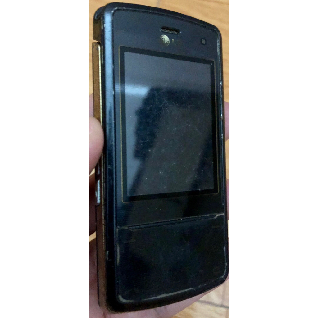 Xác LG không bin chưa thử gì, k rõ tình trạng, ae lấy về tự kiểm tra