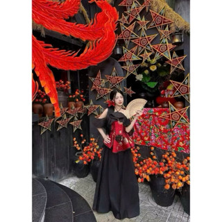  Set yếm gấm nhún bèo tầng mặc “Tết 2026” chụp ảnh concept xinh đẹp phối chân váy lụa maxi dài Cá Boutique 