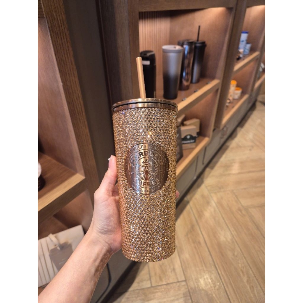 Ly đá vàng store Ehwa