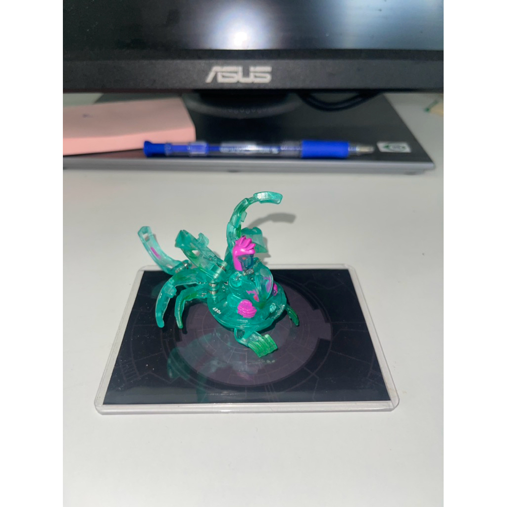 Đồ chơi Bakugan Ingram Clear (Translucent)