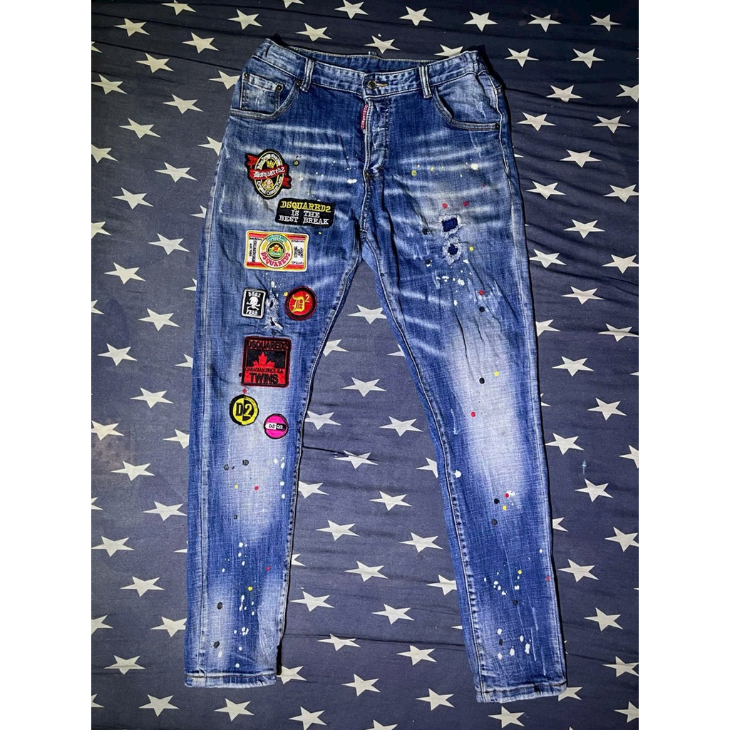 Quần Jeans Dsquared2 huy hiệu thêu