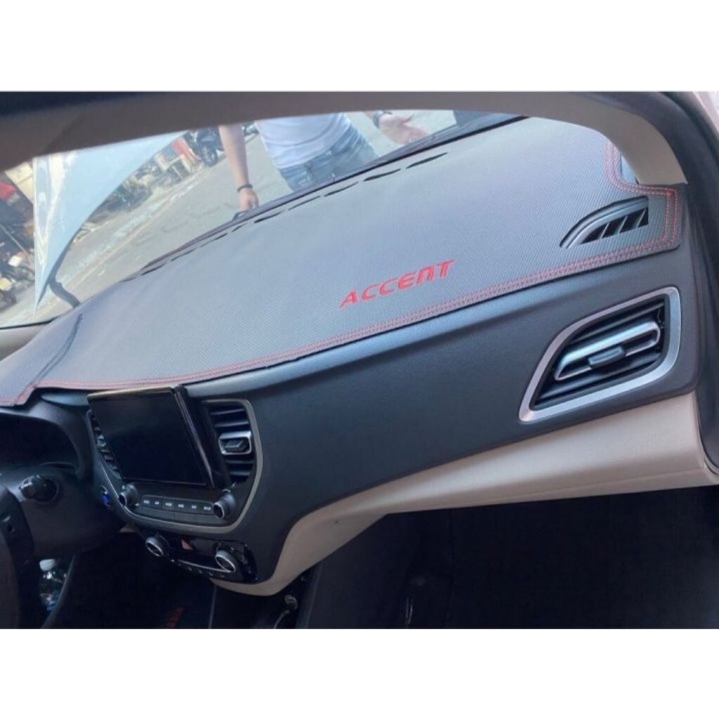 Thảm taplo da Huyndai Accent 2020-2023