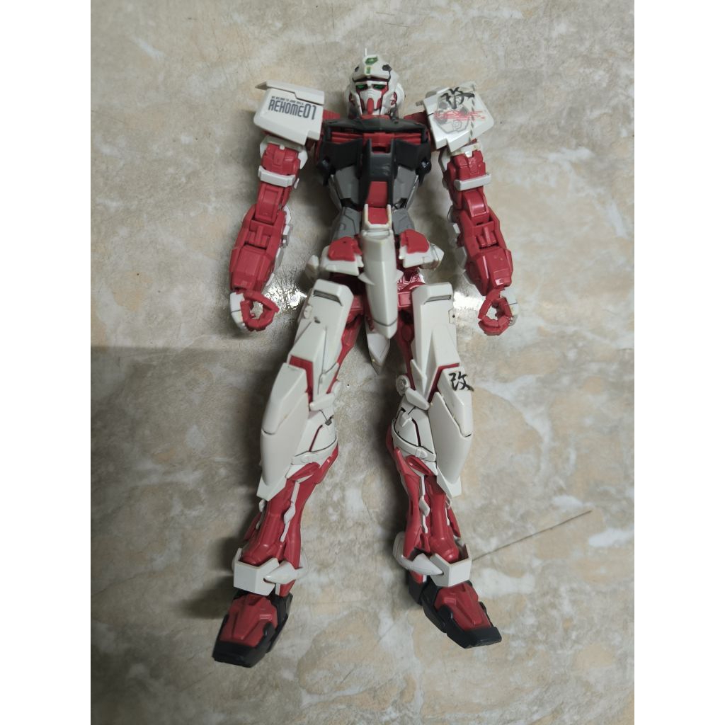 Mô hình body MG gundam Astray bandai 2nd