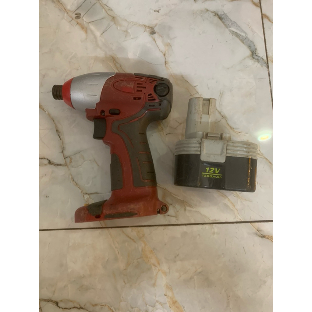 👉 Máy bắn vít 12V Ryobi Bid 1230