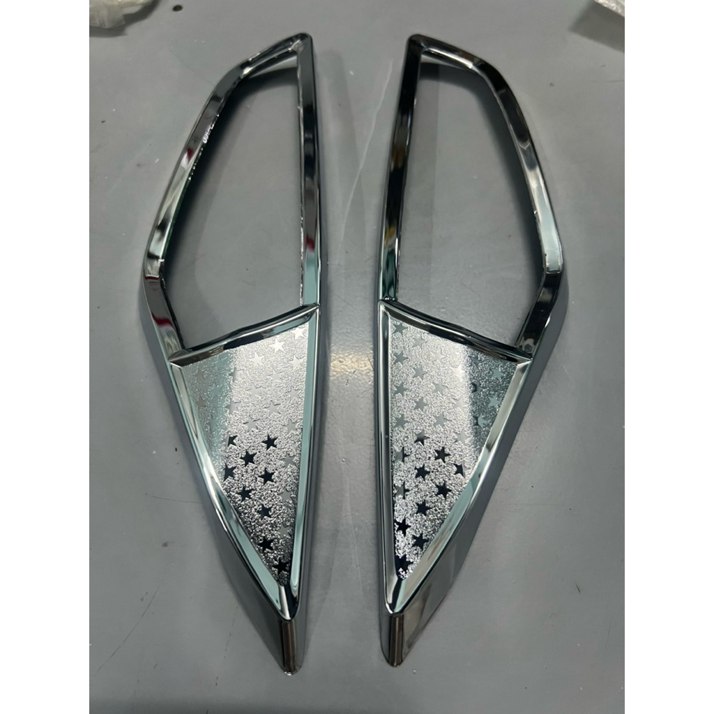 Ốp xi nhan sau xe Nozza đời 2014 mạ Crom