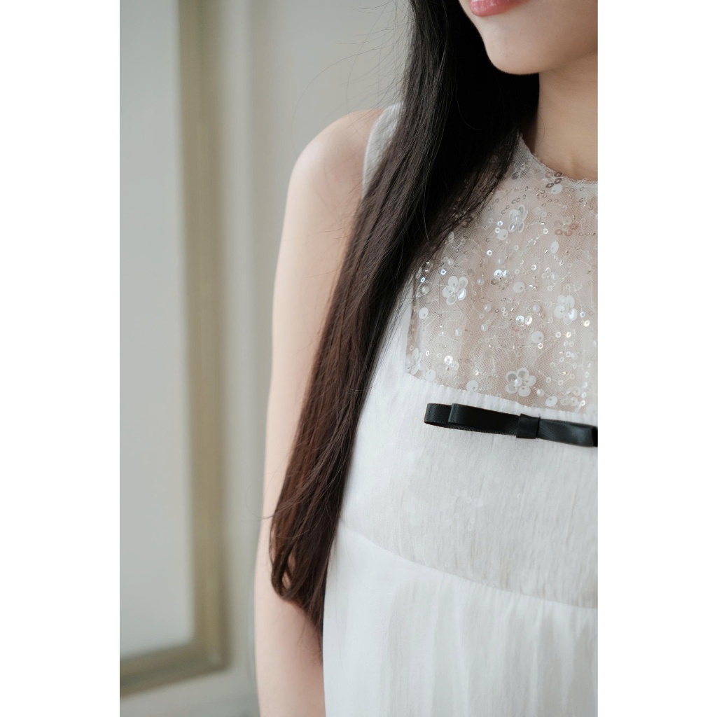 Đầm bí trắng QUIN DRESS - Coqui, Đầm tiểu thư thiết kế nhẹ nhàng thiết kế điệu đà vai áo đi chơi chụp ảnh siêu xinh | BigBuy360 - bigbuy360.vn