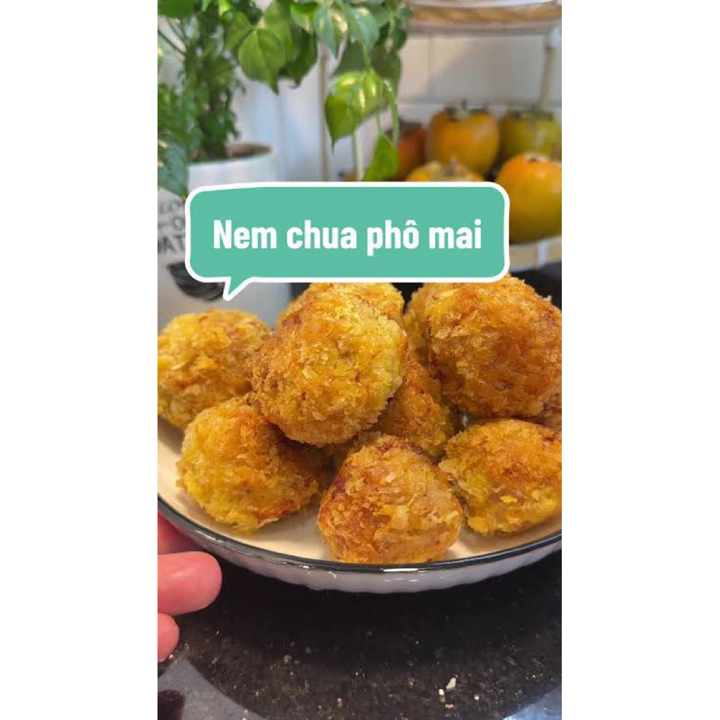 [ hoa toc]Nem chua rán mix nhân phô mai mozzarella kéo sợi