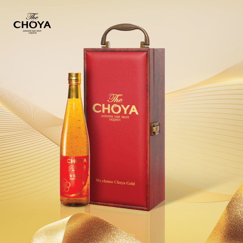 [SET 1 CHAI] RƯỢU MƠ VẢY VÀNG CHOYA GOLD Nhật Bản 500ml