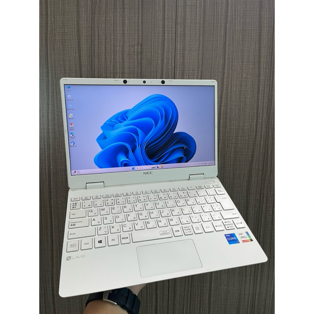 Laptop NEC Lavie Nhật Bản i7-1165G7 Ram 16GB SSD 256GB Nhỏ Gọn Mạnh Mẽ