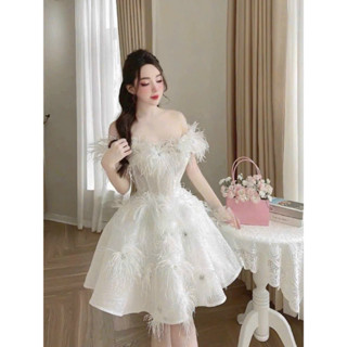 Đầm xoè ngắn mini mặc cưới TRIPBLE T DRESS trễ vai đính hoa lông vũ siêu xinh - size S/M/L - MS486V