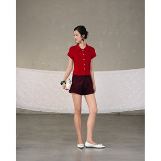   Hỏa tốc HCM  Áo thun nữ croptop form ôm nhẹ phối nút cổ sơ mi Swetie Polo – Sibling House 