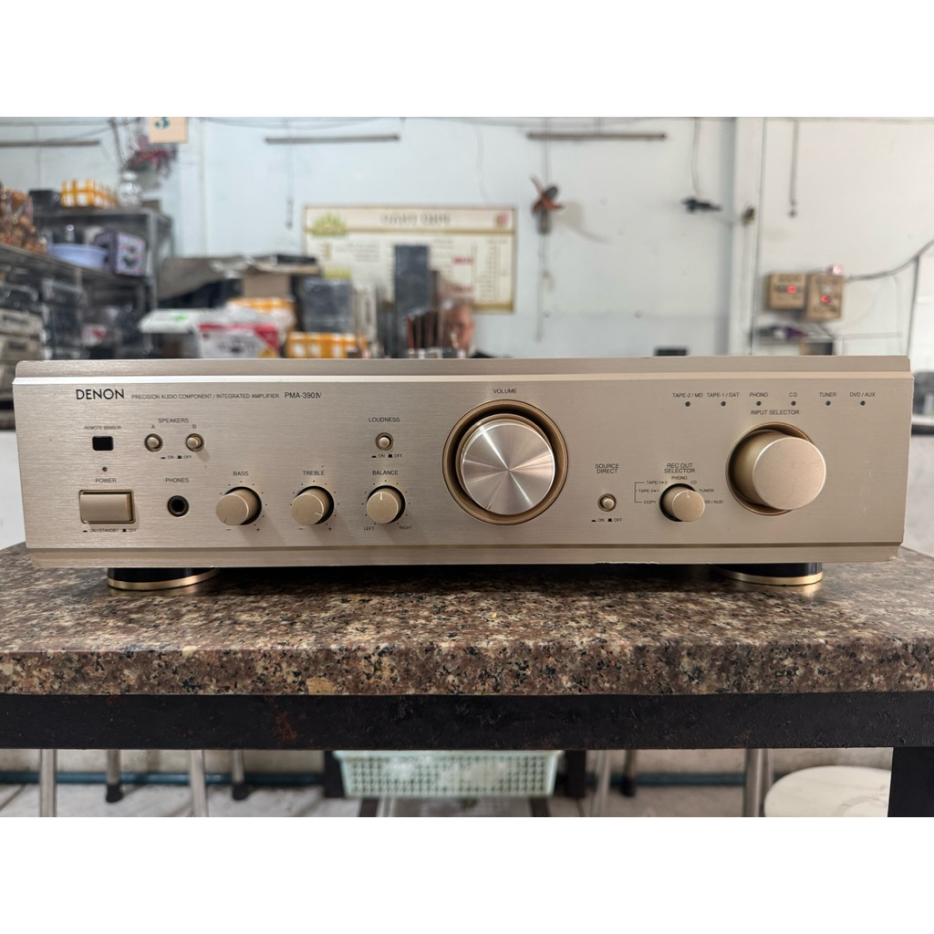 Amply Denon PMA-390Vl máy chạy 4 sò Sanken zin mới đẹp âm thanh rất hay.