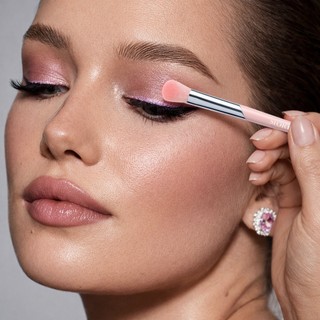 Cọ trang điểm blend mắt tán bầu mắt đẹp Morphe Eye Shadow M182