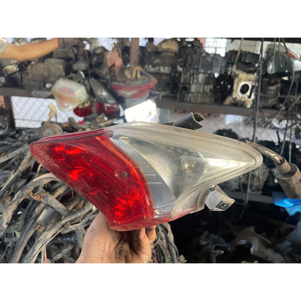 Đèn hậu sym ez110