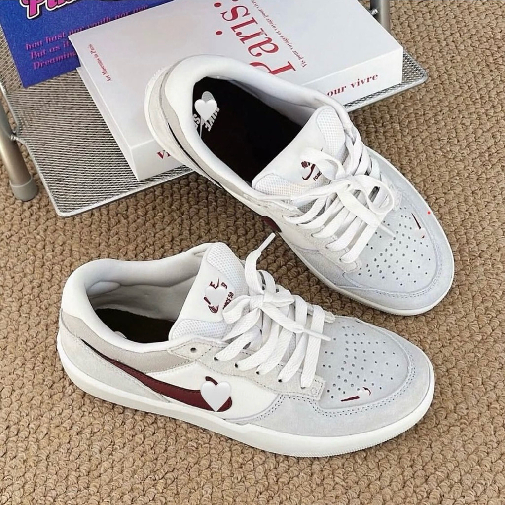 Giày thể thao sneaker 𝟓𝟖 𝐋𝐢𝐠𝐡𝐭 𝐒𝐦𝐨𝐤𝐞 𝐁𝐮𝐫𝐠𝐮𝐧𝐝𝐲