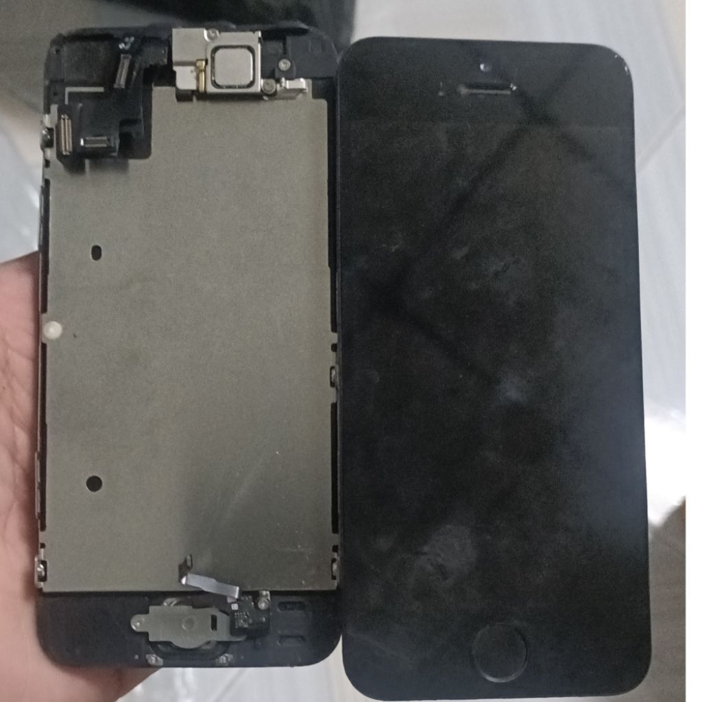 Màn hình 5s 5se zin bóc máy nguyên cụm cam loa trước và phím home hàng cũ