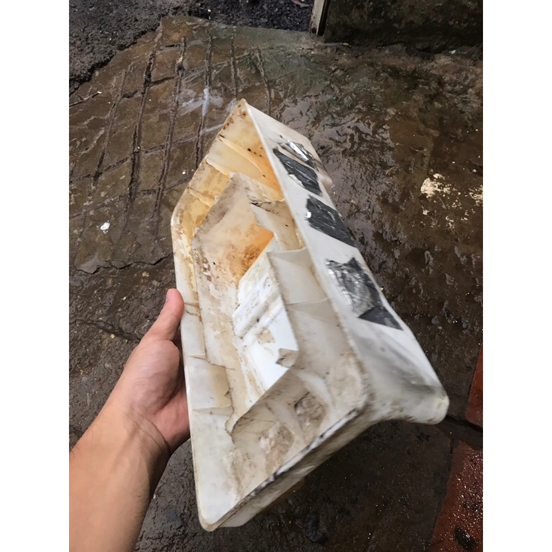 1 khay hứng nước thải tủ lạnh Beko 250 L inventer cũ tốt tháo máy