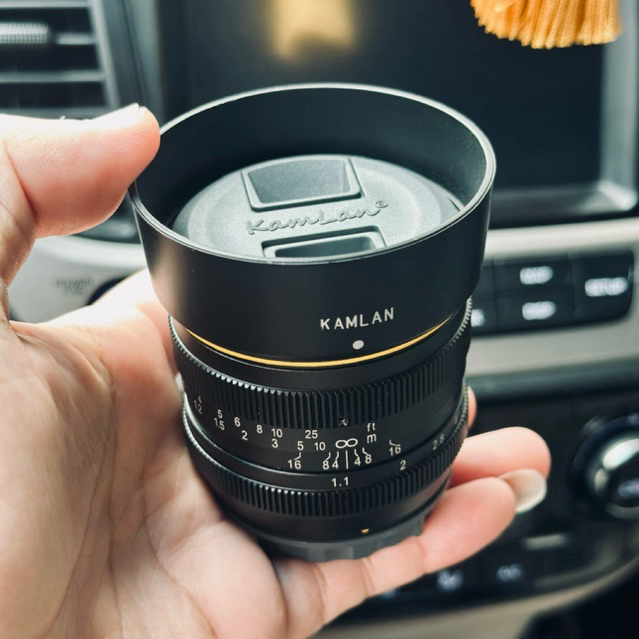 Lens chân dung Kamlan 1.1mm MF