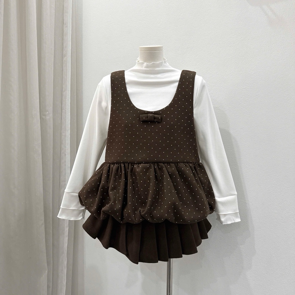 [KO kèm Quần] Set Yếm 2 Chi Tiết Dạ Tweed Chấm Bi Form Bí Phồng Phối Áo Thun Trắng Dài Tay– Style Tiểu Thư Hàn Quốc | BigBuy360 - bigbuy360.vn