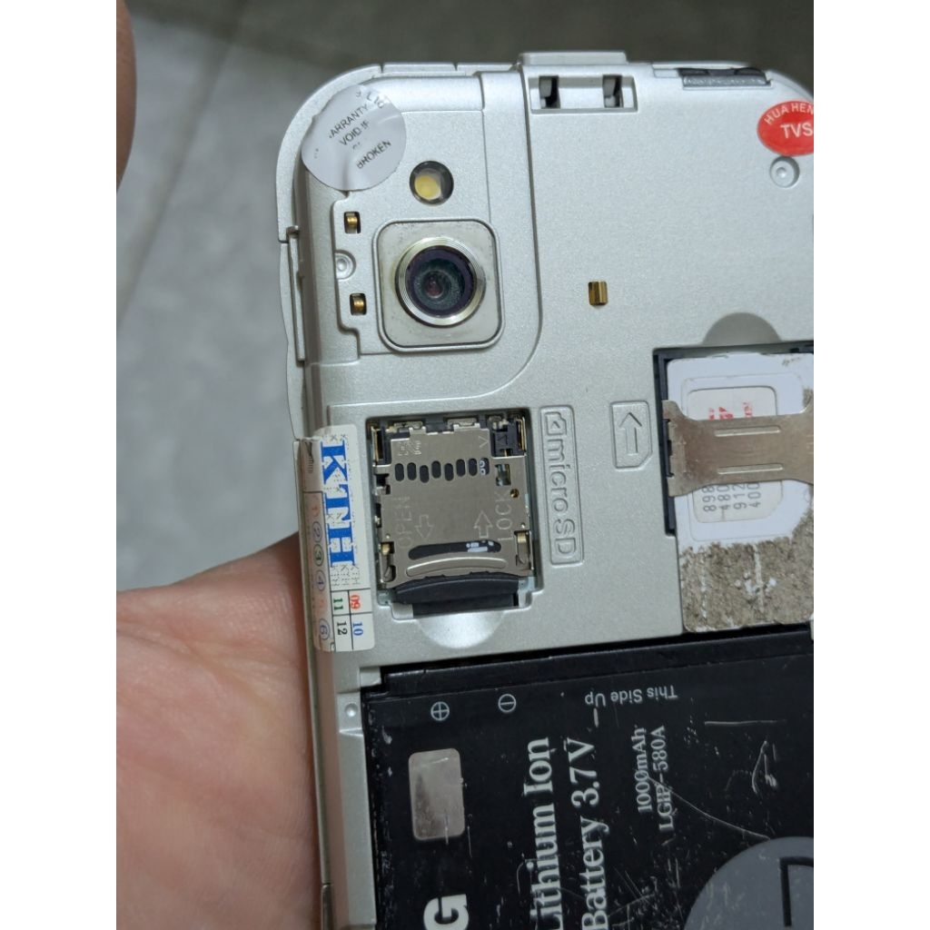 Điện thoại Lg Km900 sọc màn (vui lòng đọc mô tả)